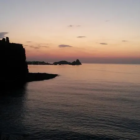 Il Mare Sotto Casa Bed & Breakfast *