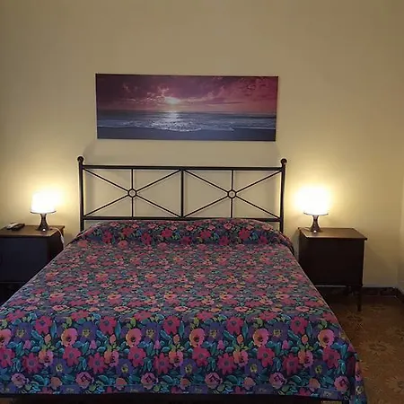 Il Mare Sotto Casa Bed & Breakfast *