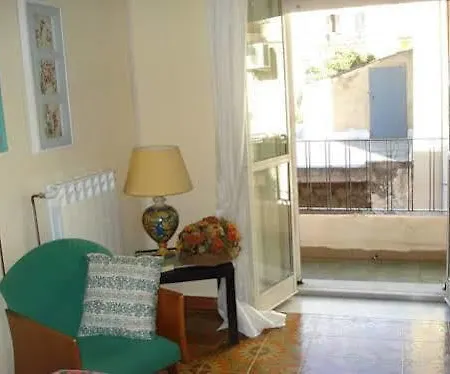 Il Mare Sotto Casa Bed & Breakfast Aci Castello